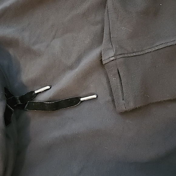 Ugg - Picture 8 of 9